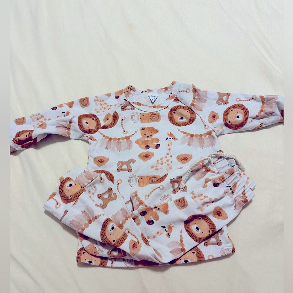 🦁 little one shop boho lions lounge set 2T 🦁